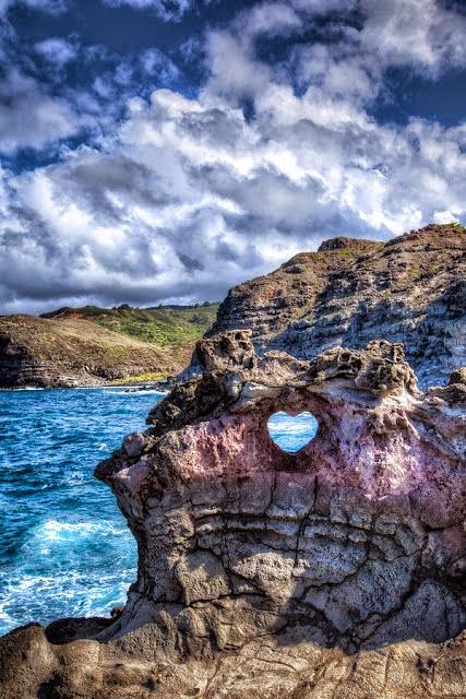 00000000Heart Shaped Rock, Maui, Hawaii.